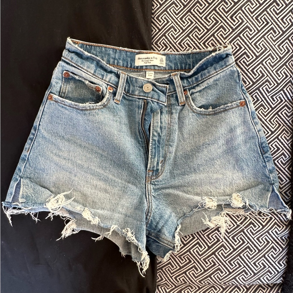 Curve Love 90s High Rise Cutoff Shorts